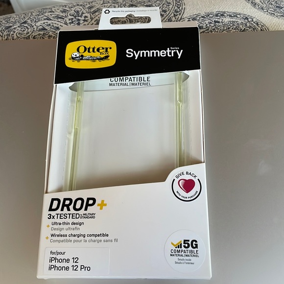 iPhone 12 and iPhone 12 Pro case otter box symmetry series - Picture 1 of 2